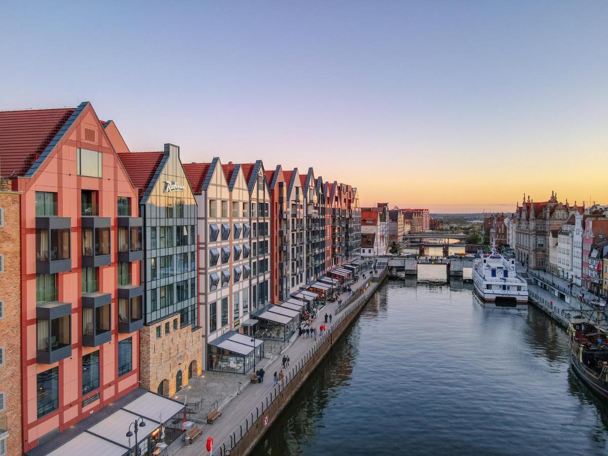 Rent Like Home - Deo Plaza Wyspa Spichrzow Gdansk Bagian luar foto