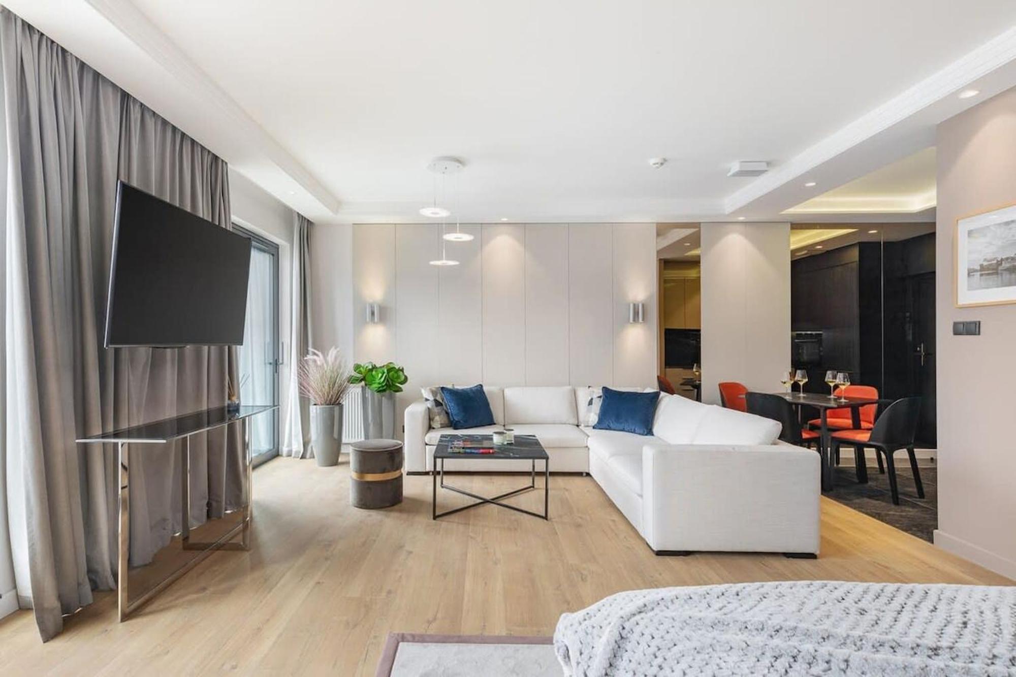 Rent Like Home - Deo Plaza Wyspa Spichrzow Gdansk Bagian luar foto
