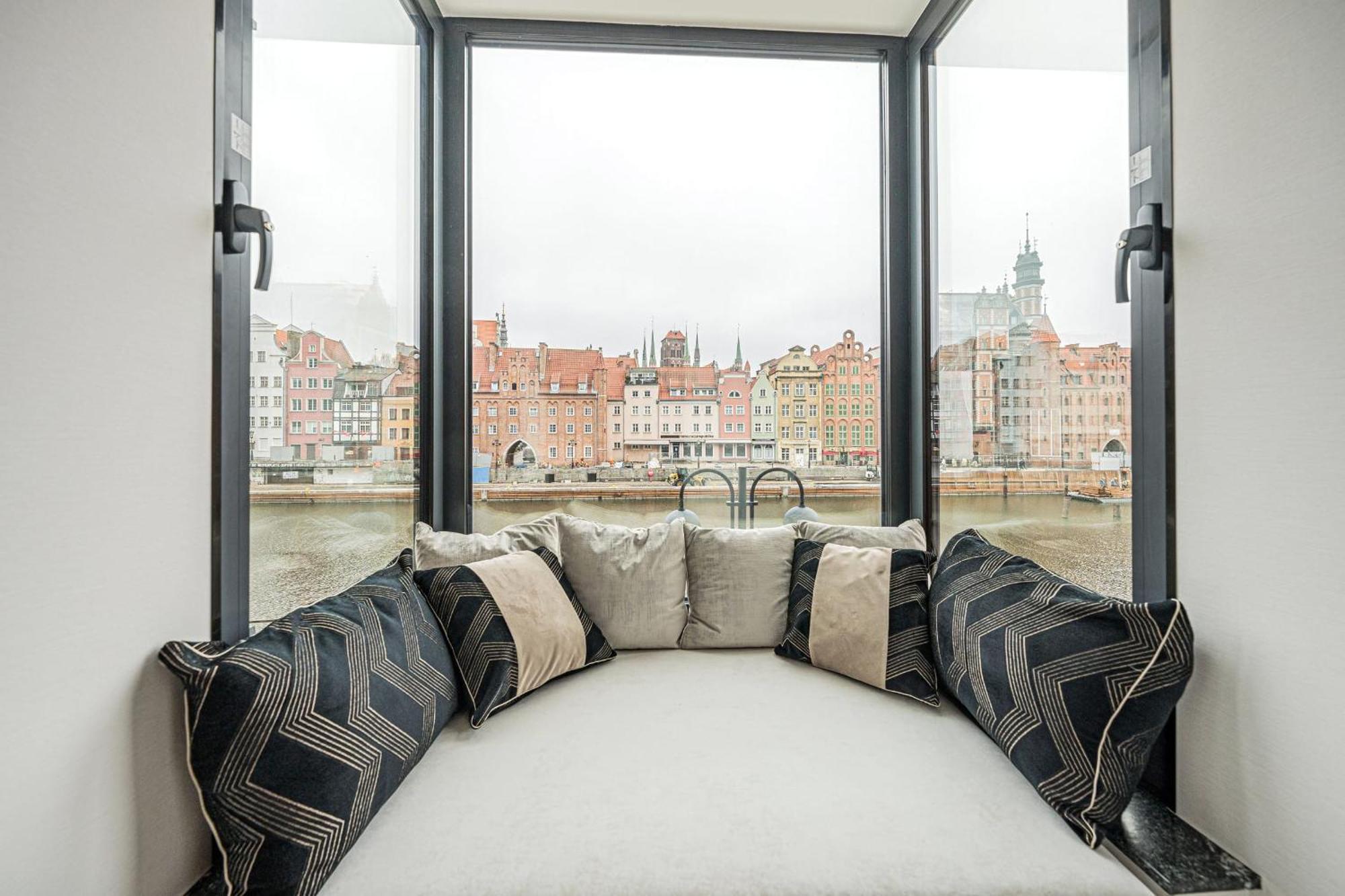 Rent Like Home - Deo Plaza Wyspa Spichrzow Gdansk Bagian luar foto